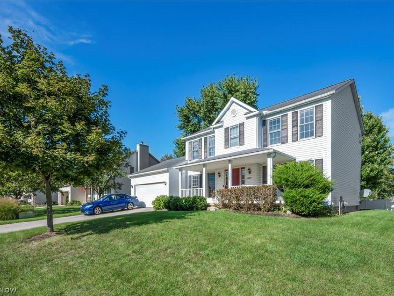 5698 Halwick Drive, Ravenna, OH 44266 Photo 3