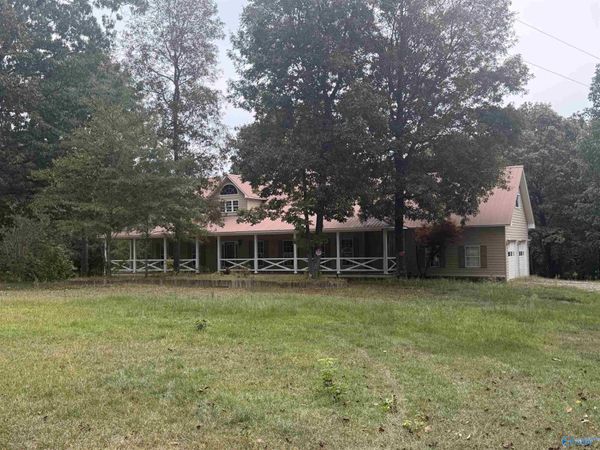 924 County Road 1193, Vinemont, AL 35179