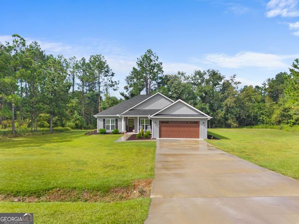 692 Wildflower Circle, Metter, GA 30439