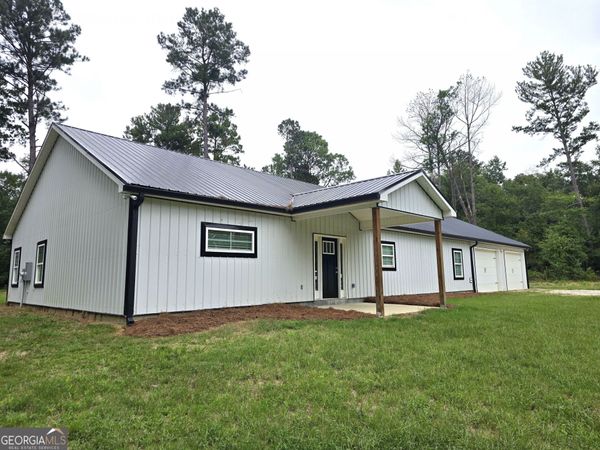 169 E Sheppard Street, Stapleton, GA 30823