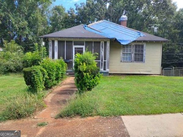235 Deluxe Circle, Thomaston, GA 30286