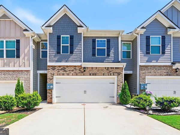 102 Hampton Circle, Mcdonough, GA 30253