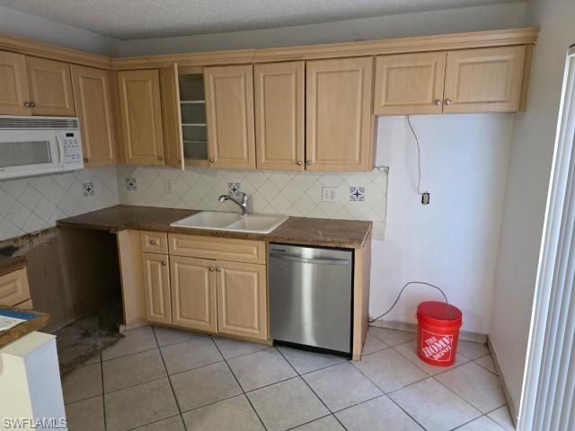 12342 Woodrose Ct, Unit 3, Fort Myers, FL 33907 Photo