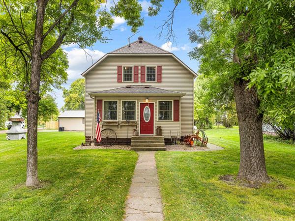 14800 90th Avenue S, Barnesville, MN 56514