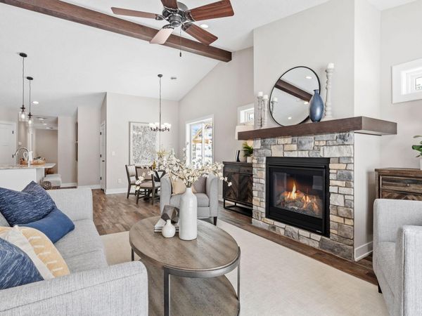 2345 17th Avenue E, North Saint Paul, MN 55109