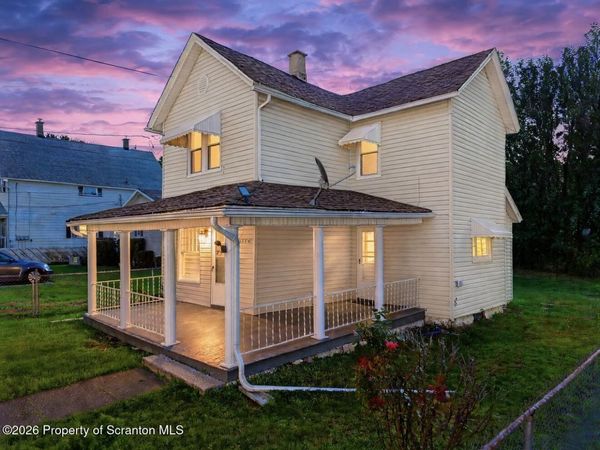 2124 Ballau Avenue , Scranton, PA 18508