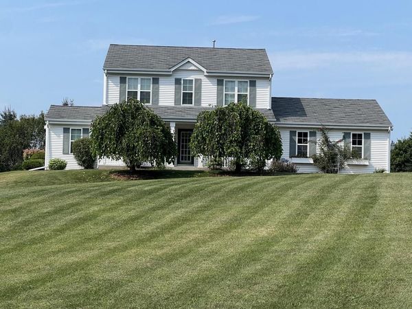 W6188 Linda LANE, Plymouth, WI 53073