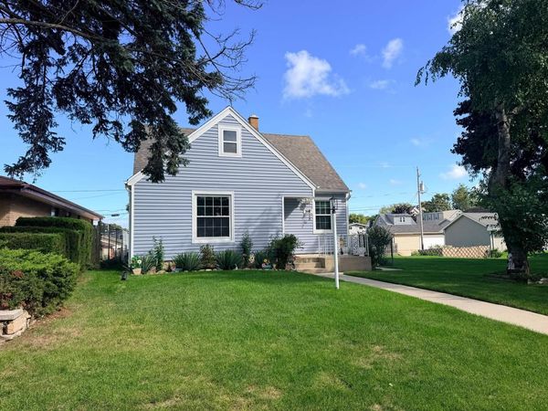3668 S 34th STREET, Greenfield, WI 53221