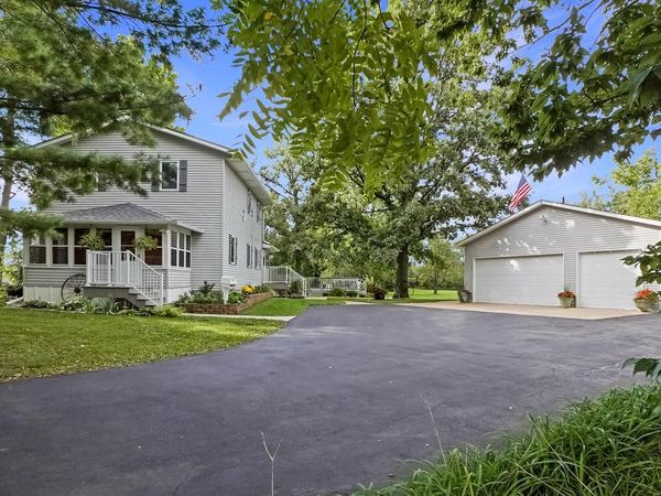 161 Caldwell STREET, Pewaukee, WI 53072