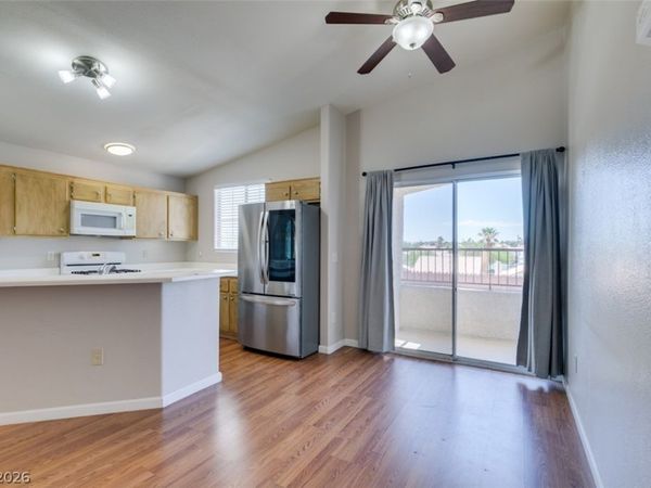 1881 W Alexander Road , Unit 2062, North Las Vegas, NV 89032