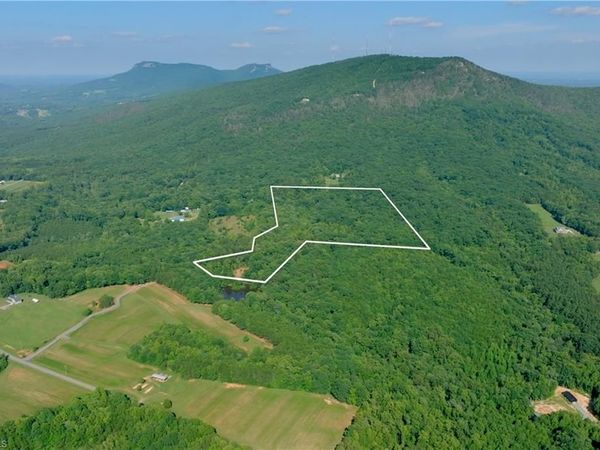 8 Old Mill Road, Pinnacle, NC 27043