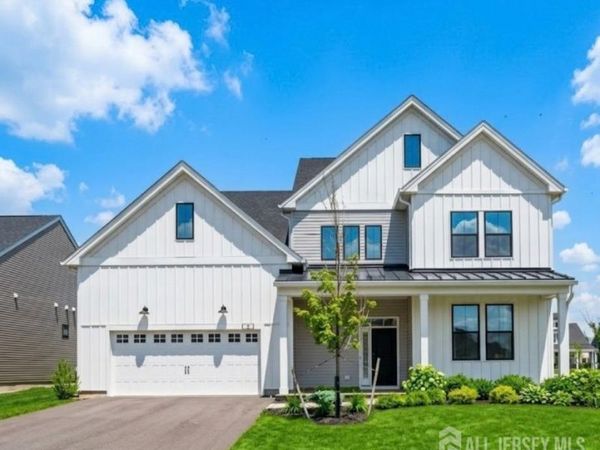 2 Evelyn Court , Cranbury, NJ 08512