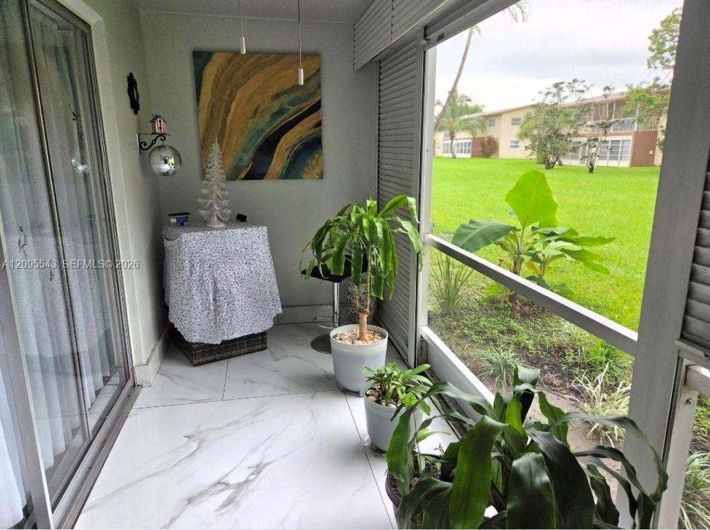 7205 NW 4th Pl , Unit 106, Margate, FL 33063 Photo
