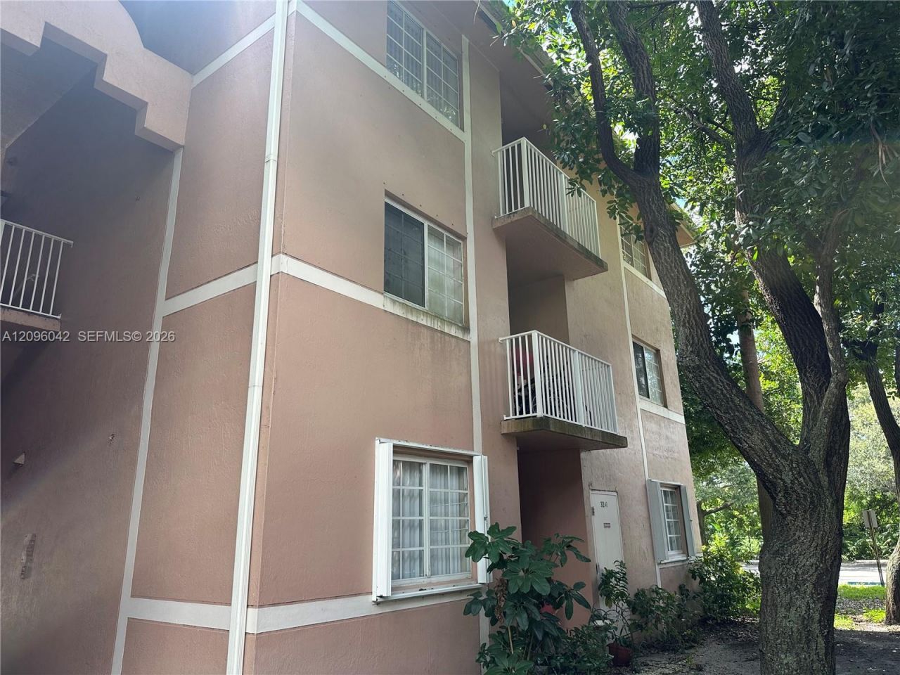 3241 Sabal Palm Mnr, Unit 302, Davie, FL 33024 Photo