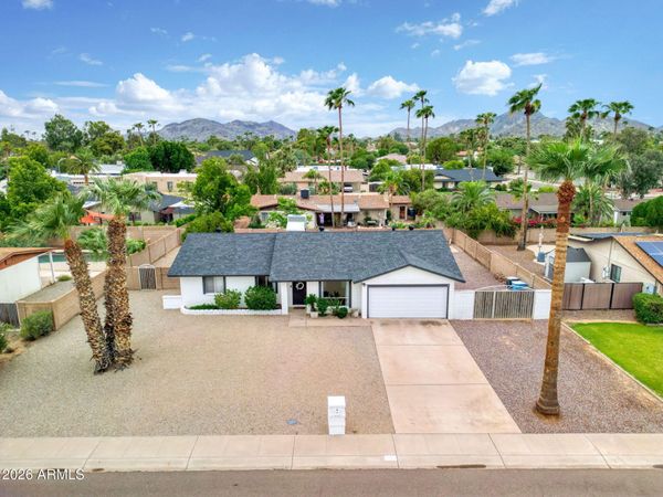 5009 E LAUREL Lane, Scottsdale, AZ 85254