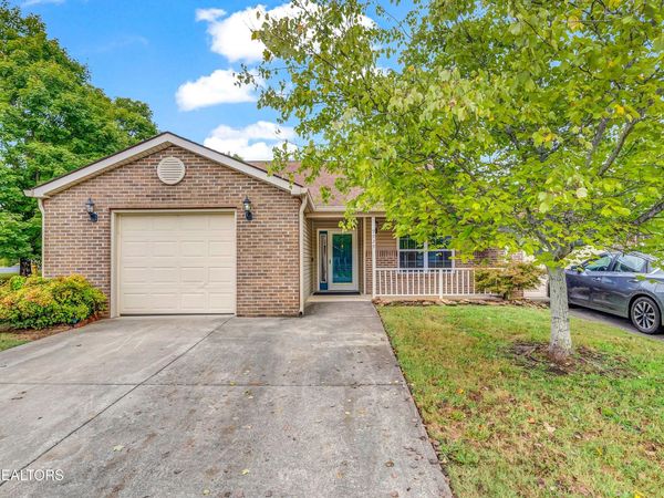 9929 Greylock Way, Knoxville, TN 37931