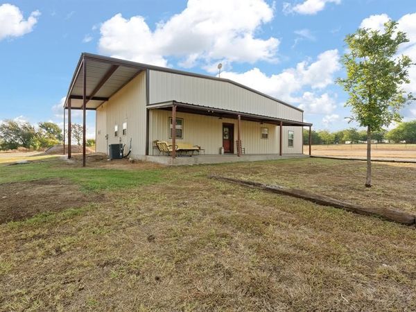 685 County Road 1102, Rio Vista, TX 76093