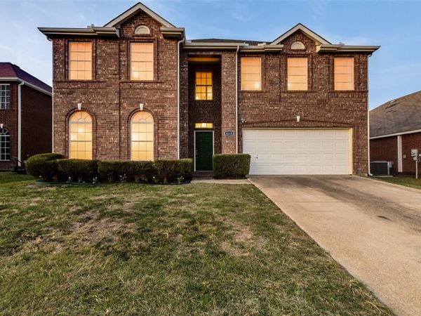 4215 Maidstone Drive , Garland, TX 75043