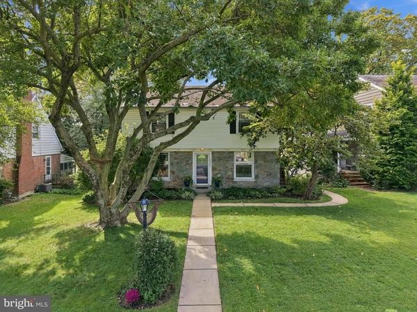1008 SKYLINE DRIVE, LANCASTER, PA 17601