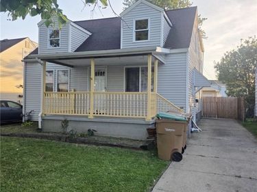 80 Midland Drive , Cheektowaga, NY 14225