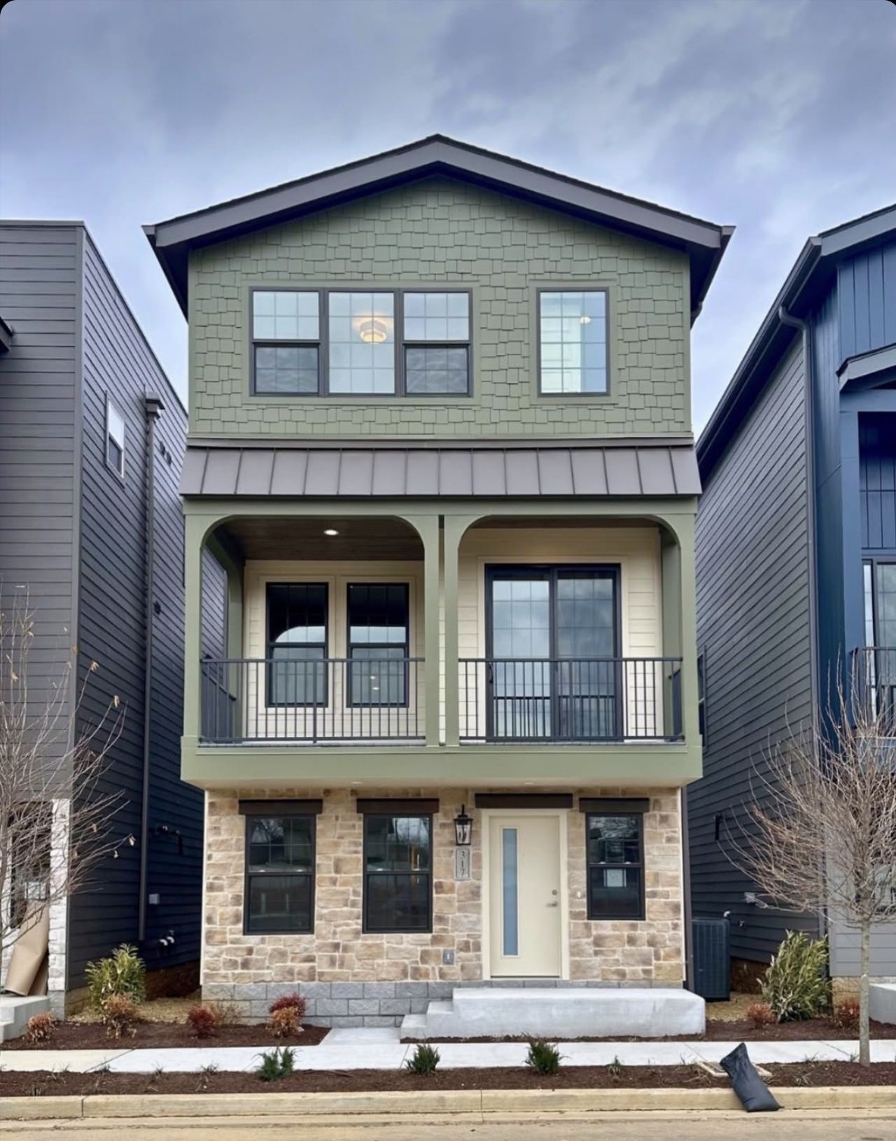 318 Edith Cir , Nashville, TN 37208 Main Photo