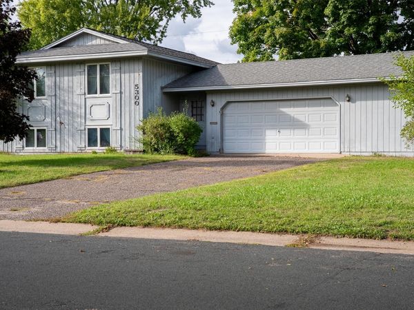 5300 77th Avenue N, Brooklyn Park, MN 55443