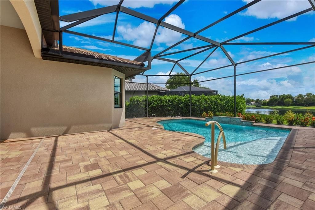 10505 Valencia Lakes Dr, Bonita Springs, FL 34135 Photo