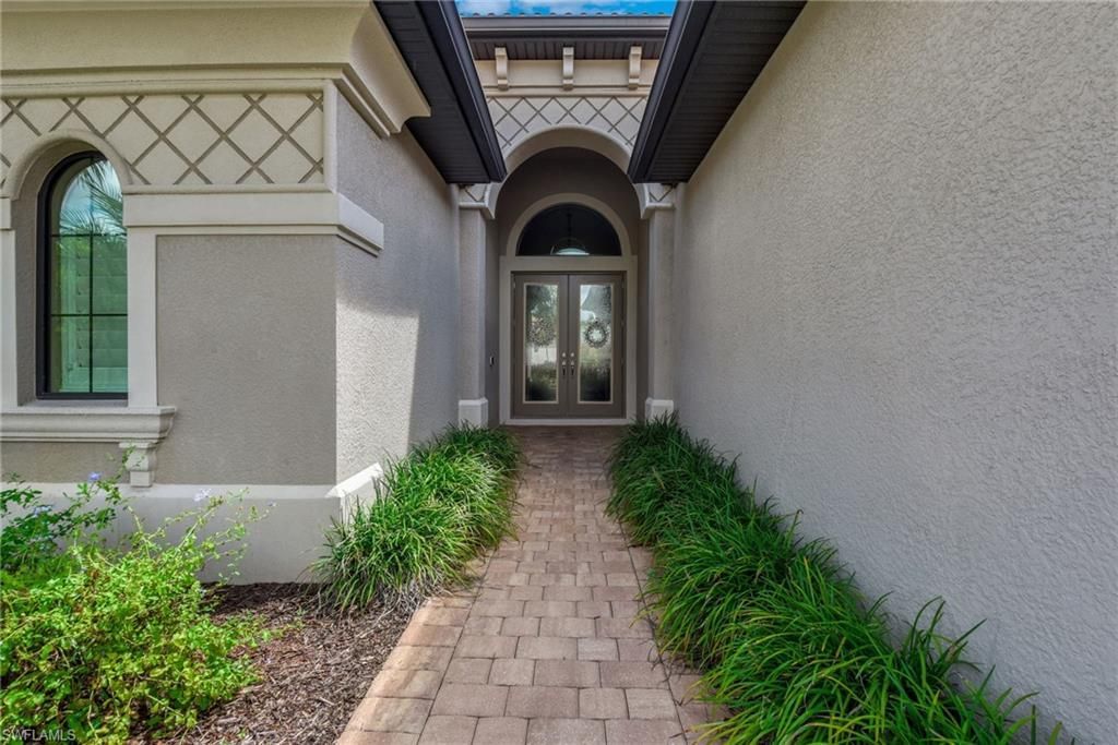 10505 Valencia Lakes Dr, Bonita Springs, FL 34135 Photo