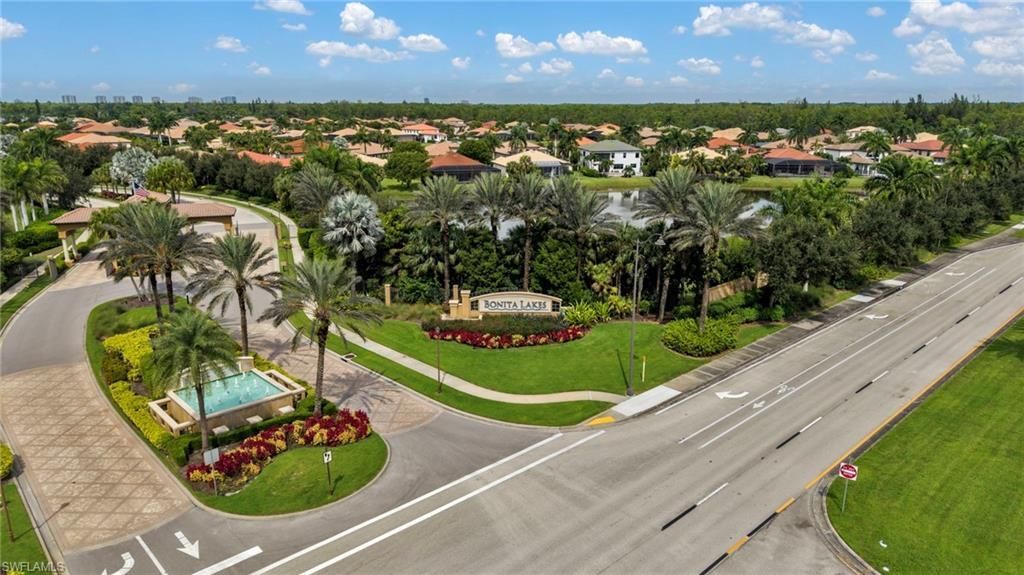 10505 Valencia Lakes Dr, Bonita Springs, FL 34135 Photo