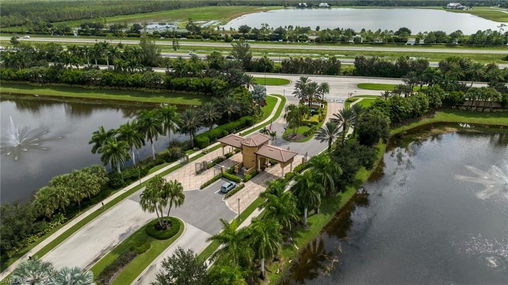 10505 Valencia Lakes Dr, Bonita Springs, FL 34135 Photo