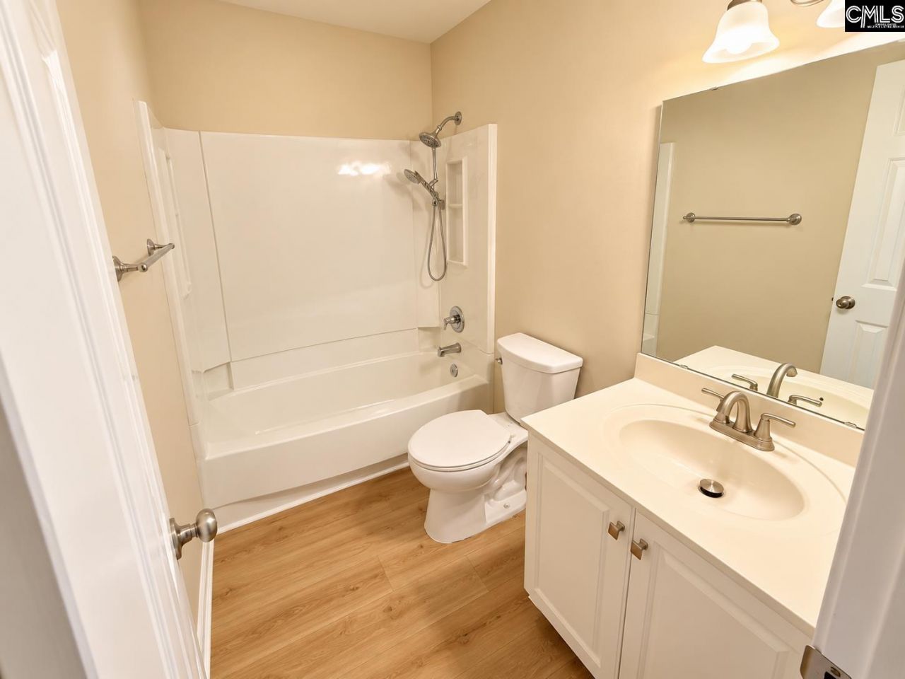 100 Bennington Circle Photo 15