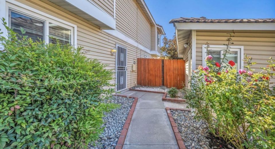 1126 Bradley Square, Sparks, NV 89434 Photo