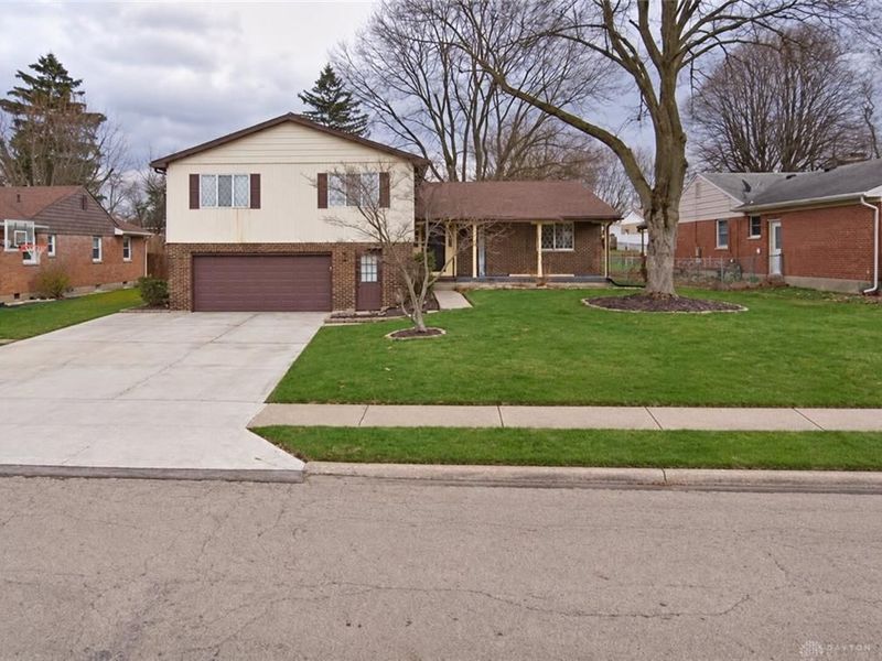 2732 Balsam Drive, Springfield, OH 45503 Photo 1