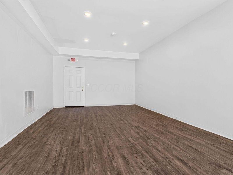 2485 Indianola Avenue , Columbus, OH 43202 Photo 11