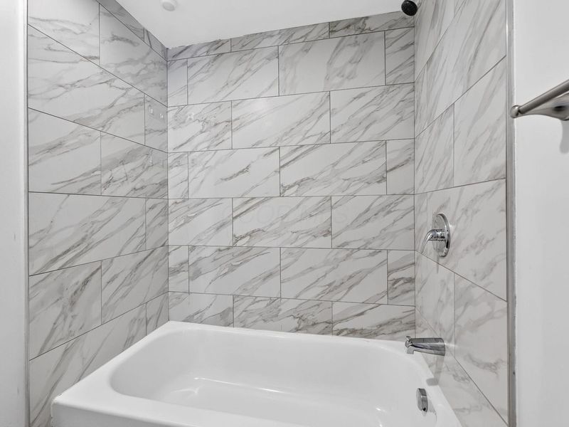 2485 Indianola Avenue , Columbus, OH 43202 Photo 70