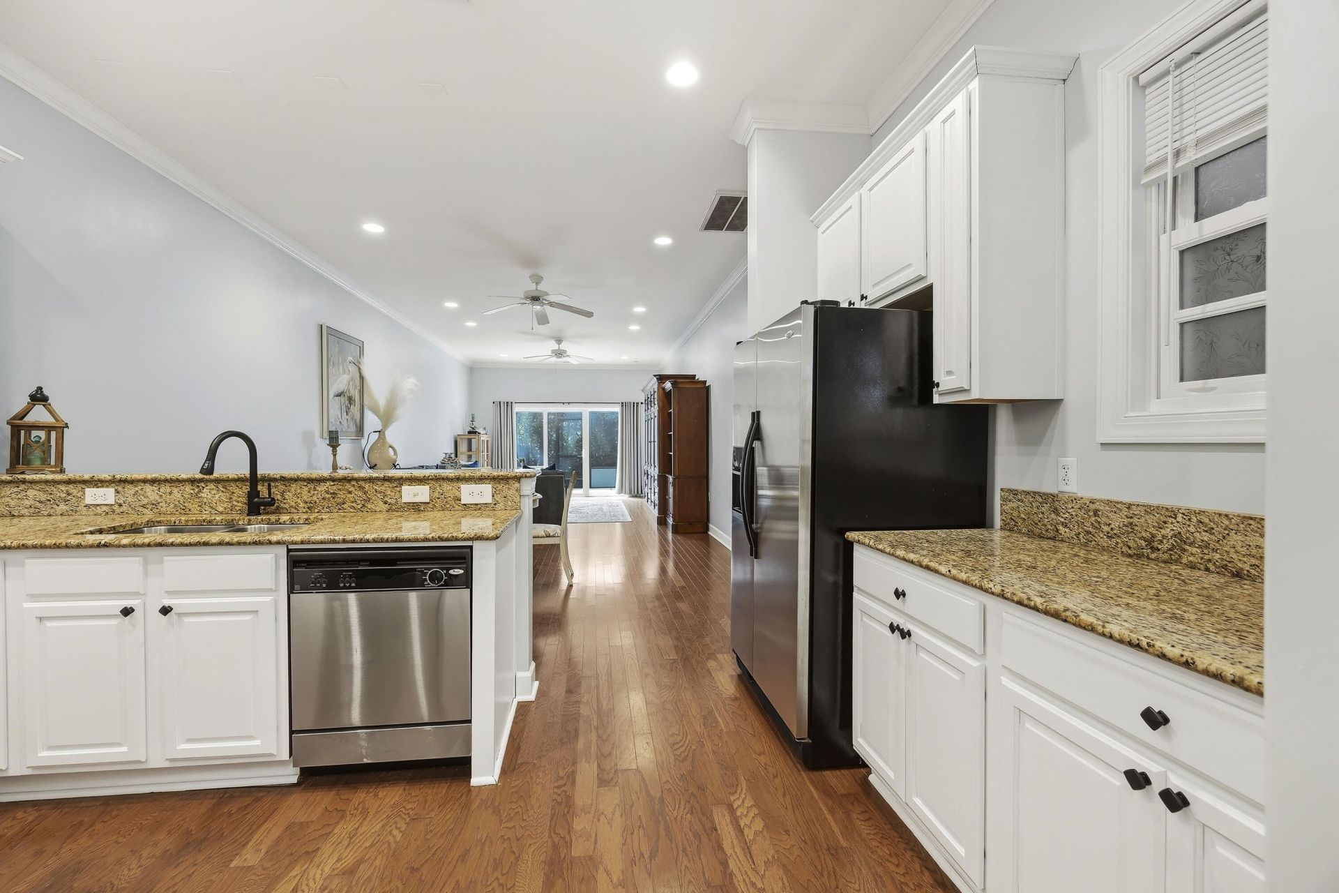 23 Augustine Road Photo 10
