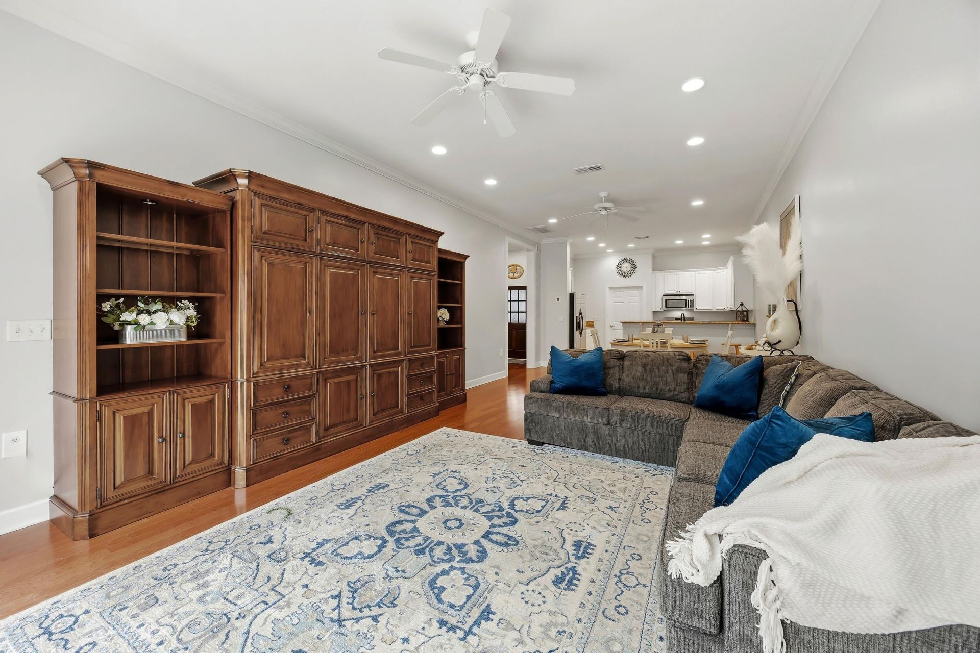 23 Augustine Road Photo 18
