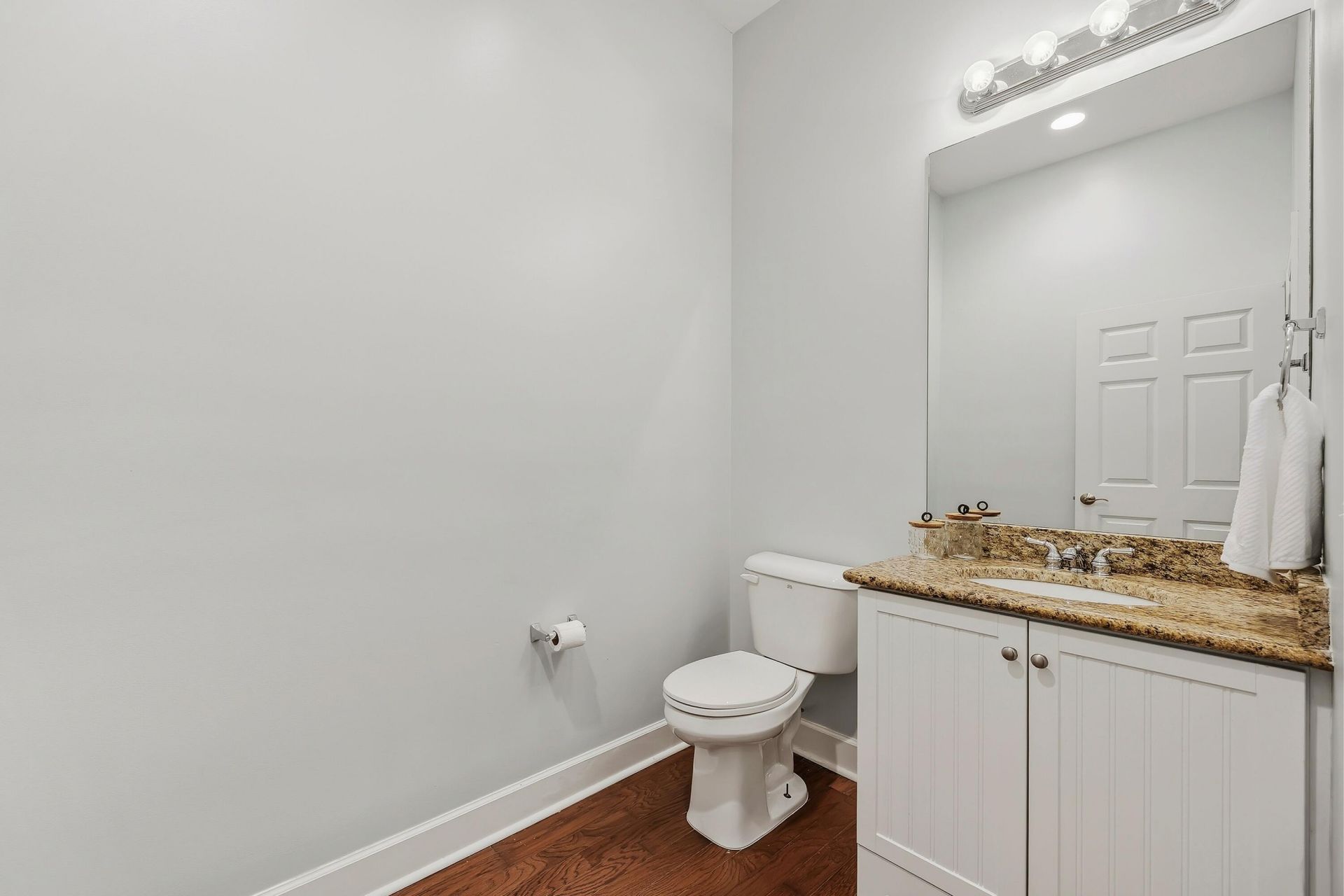 23 Augustine Road Photo 30