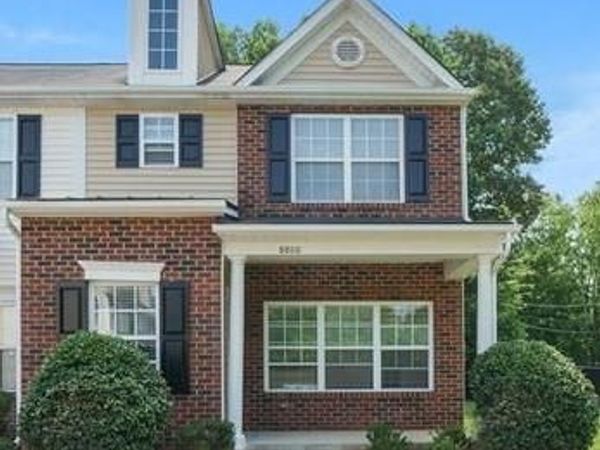 8800 Wandering Creek Way, Charlotte, NC 28227