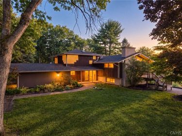 1611 W Lake Road , Skaneateles, NY 13152