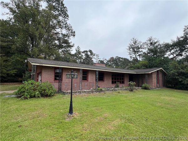 1405 Lakeview Road , Fairmont, NC 28340