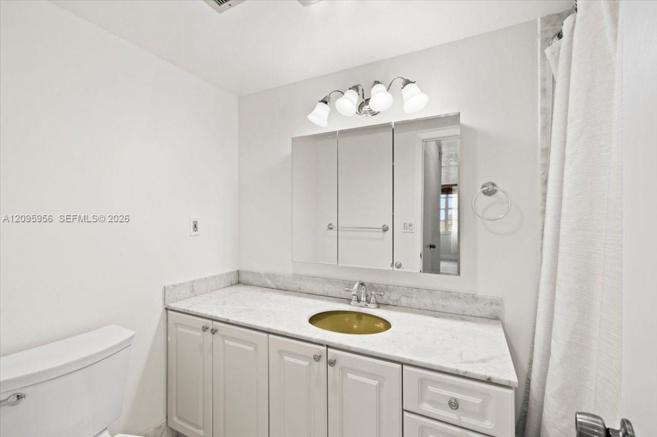 2780 NE 183rd St, Unit 1207, Aventura, FL 33160 Photo