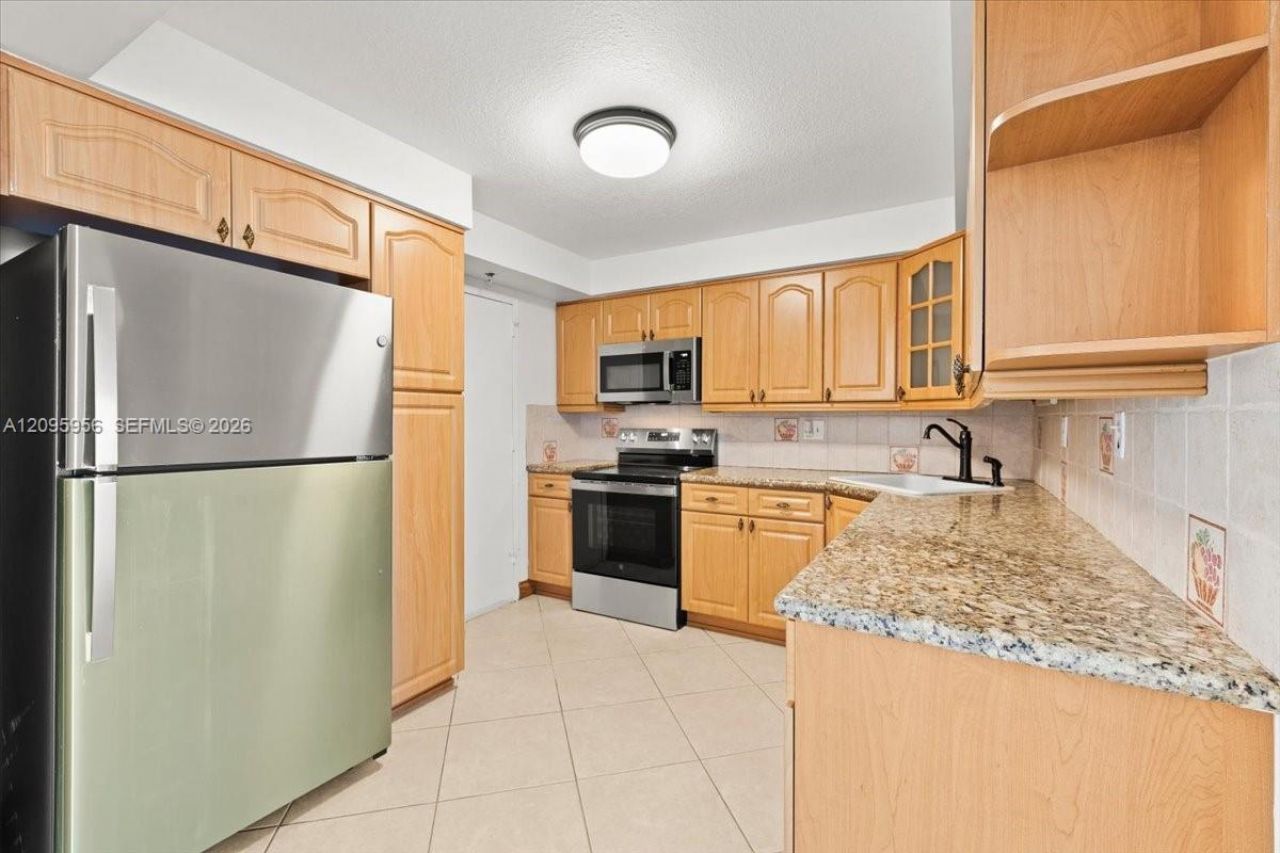2780 NE 183rd St, Unit 1207, Aventura, FL 33160 Photo