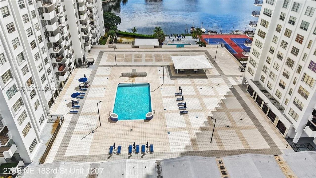 2780 NE 183rd St, Unit 1207, Aventura, FL 33160 Photo