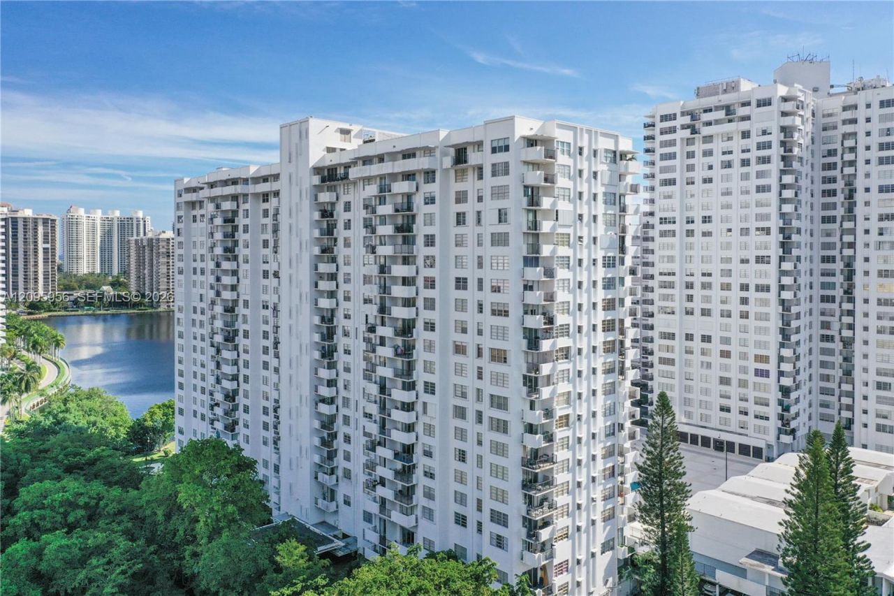 2780 NE 183rd St, Unit 1207, Aventura, FL 33160 Photo