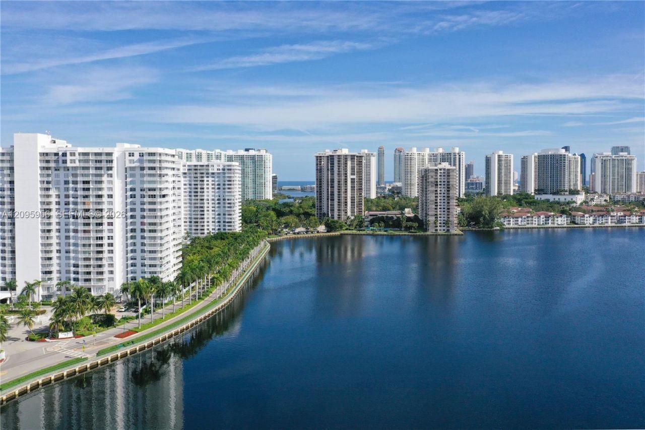 2780 NE 183rd St, Unit 1207, Aventura, FL 33160 Photo
