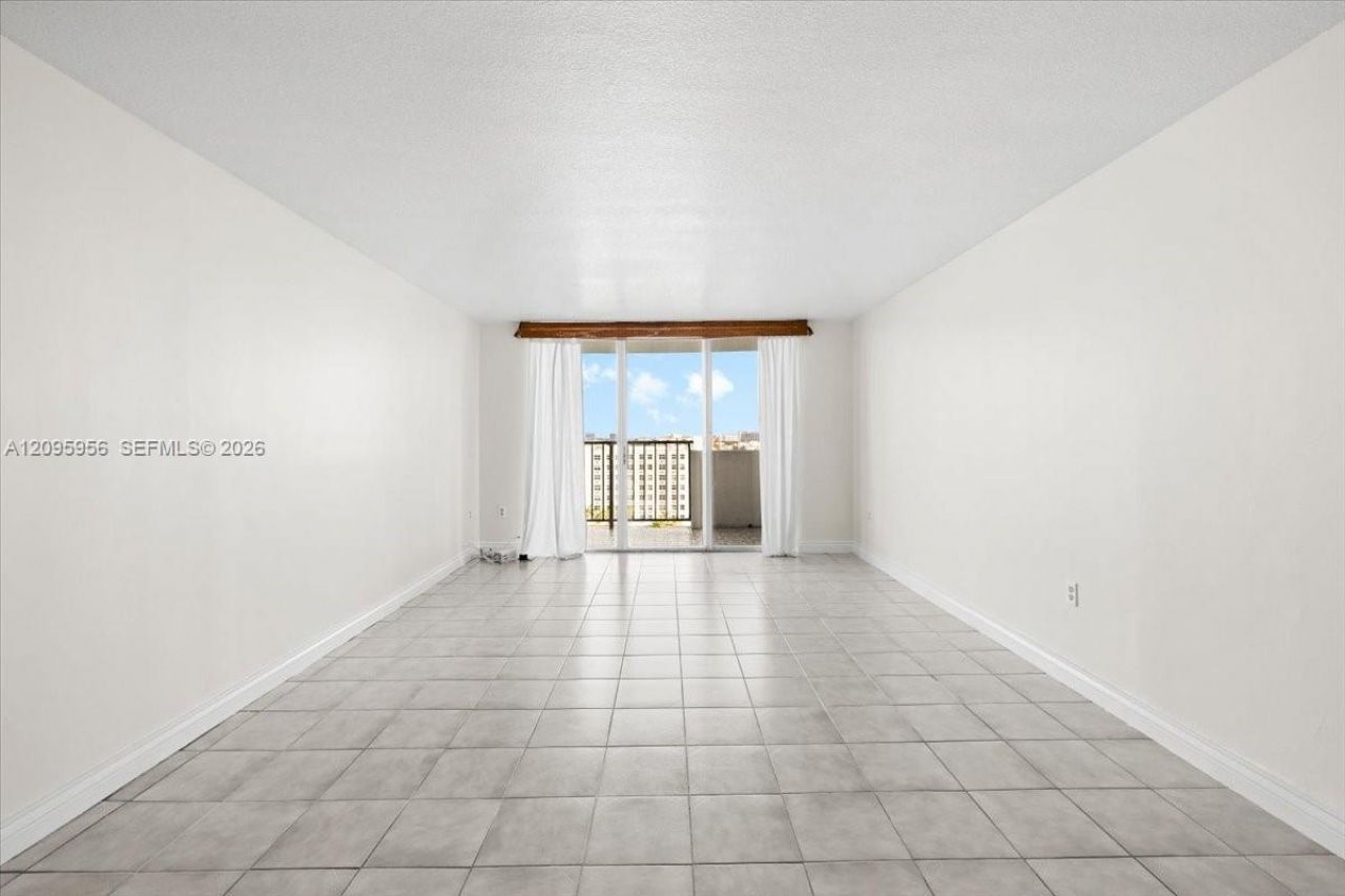 2780 NE 183rd St, Unit 1207, Aventura, FL 33160 Photo