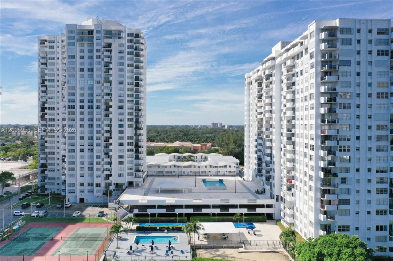 2780 NE 183rd St, Unit 1207, Aventura, FL 33160 Photo