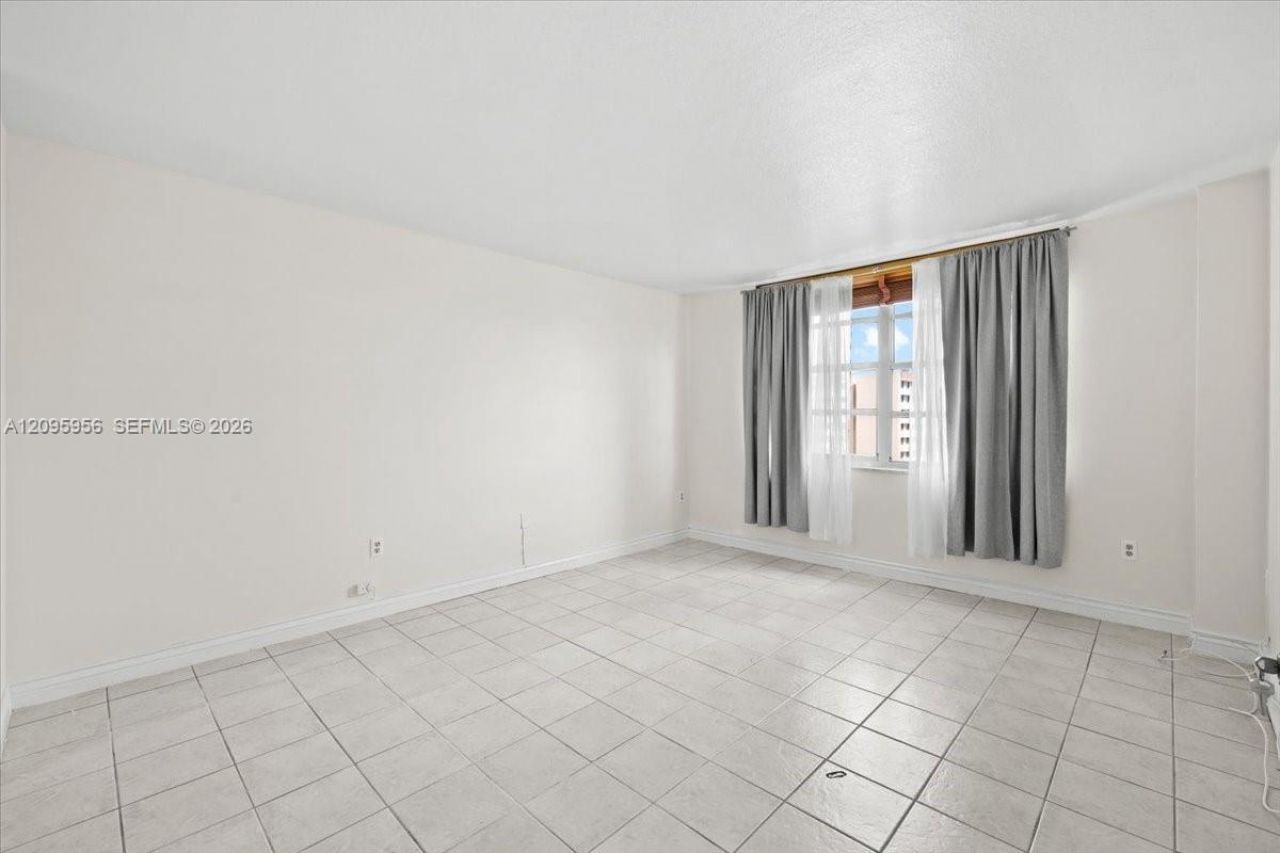 2780 NE 183rd St, Unit 1207, Aventura, FL 33160 Photo