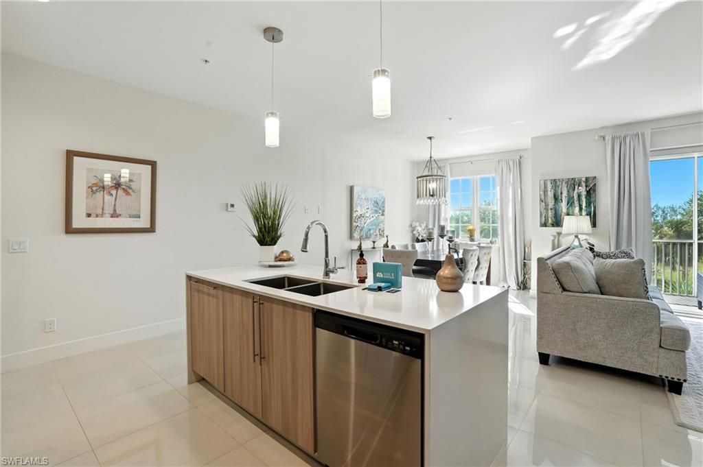 15901 Royal Pointe Ln , Unit 301, Fort Myers, FL 33908 Photo